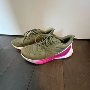 Lululemon Lululemon Blissfeel Women's Running Shoe size 8
